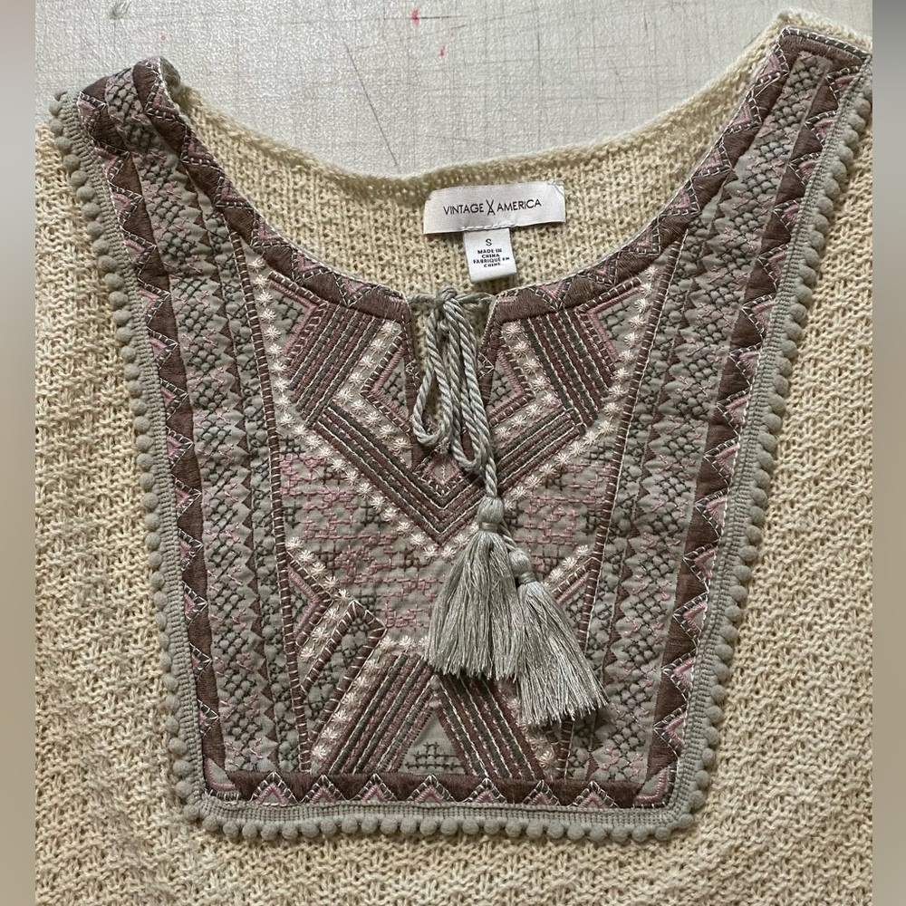 Vintage America Beige Sweater with Patterned Neckline with tie strings tassels - Picture 3 of 8